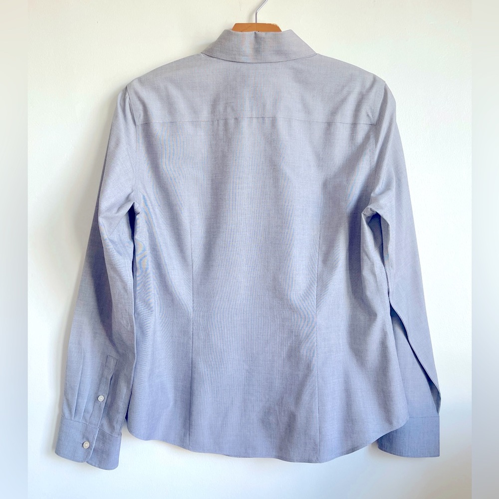 Size 10 Talbots Wrinkle Resistant Button Down Shi… - image 2